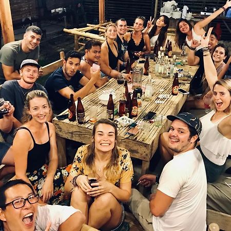ג'נרל לונה Coco Pod Siargao Hostel מראה חיצוני תמונה