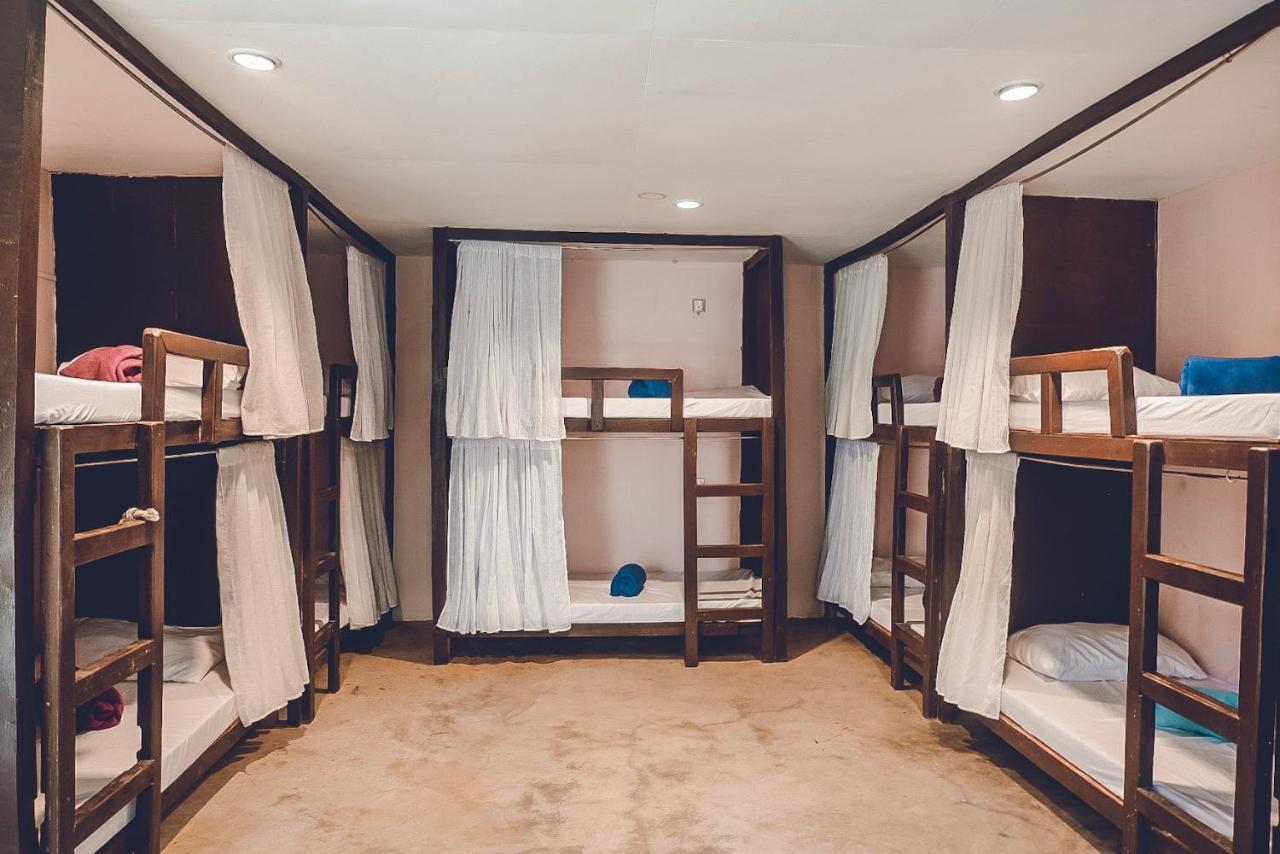 ג'נרל לונה Coco Pod Siargao Hostel מראה חיצוני תמונה