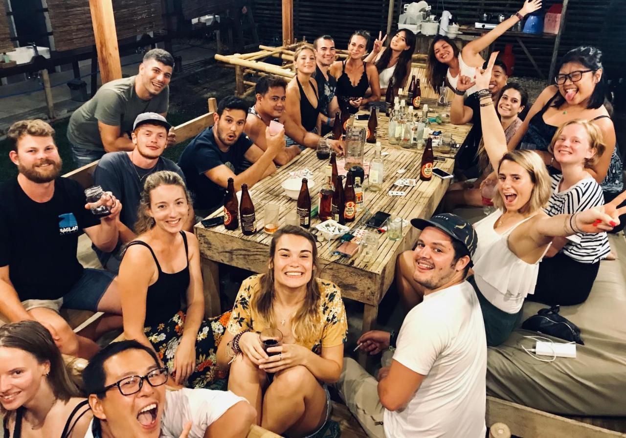 ג'נרל לונה Coco Pod Siargao Hostel מראה חיצוני תמונה